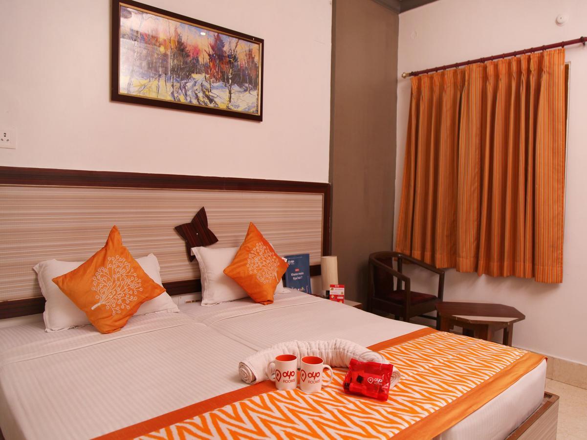 Hotel Lara India Váránaszi Kültér fotó